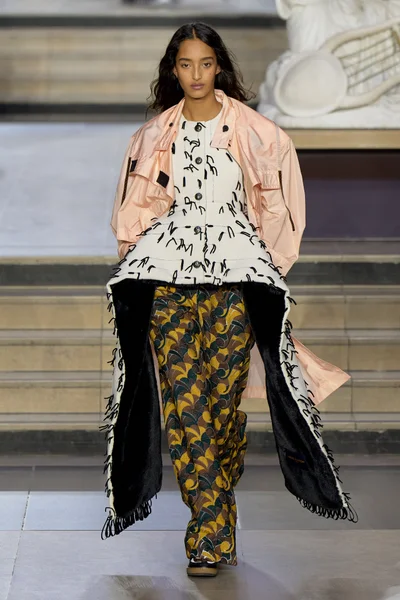 Look 9